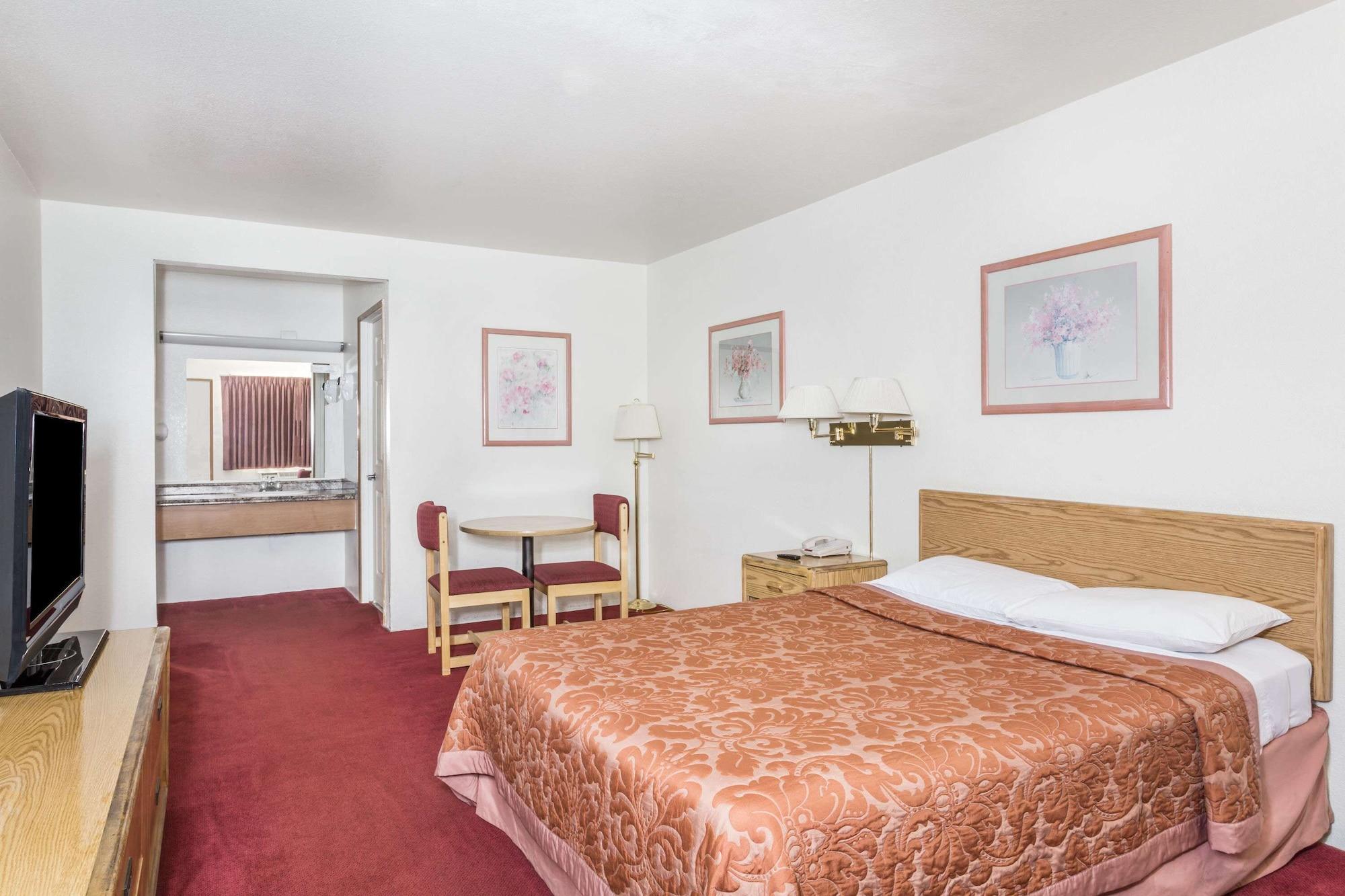 Super 8 By Wyndham Phoenix Metro North Buitenkant foto