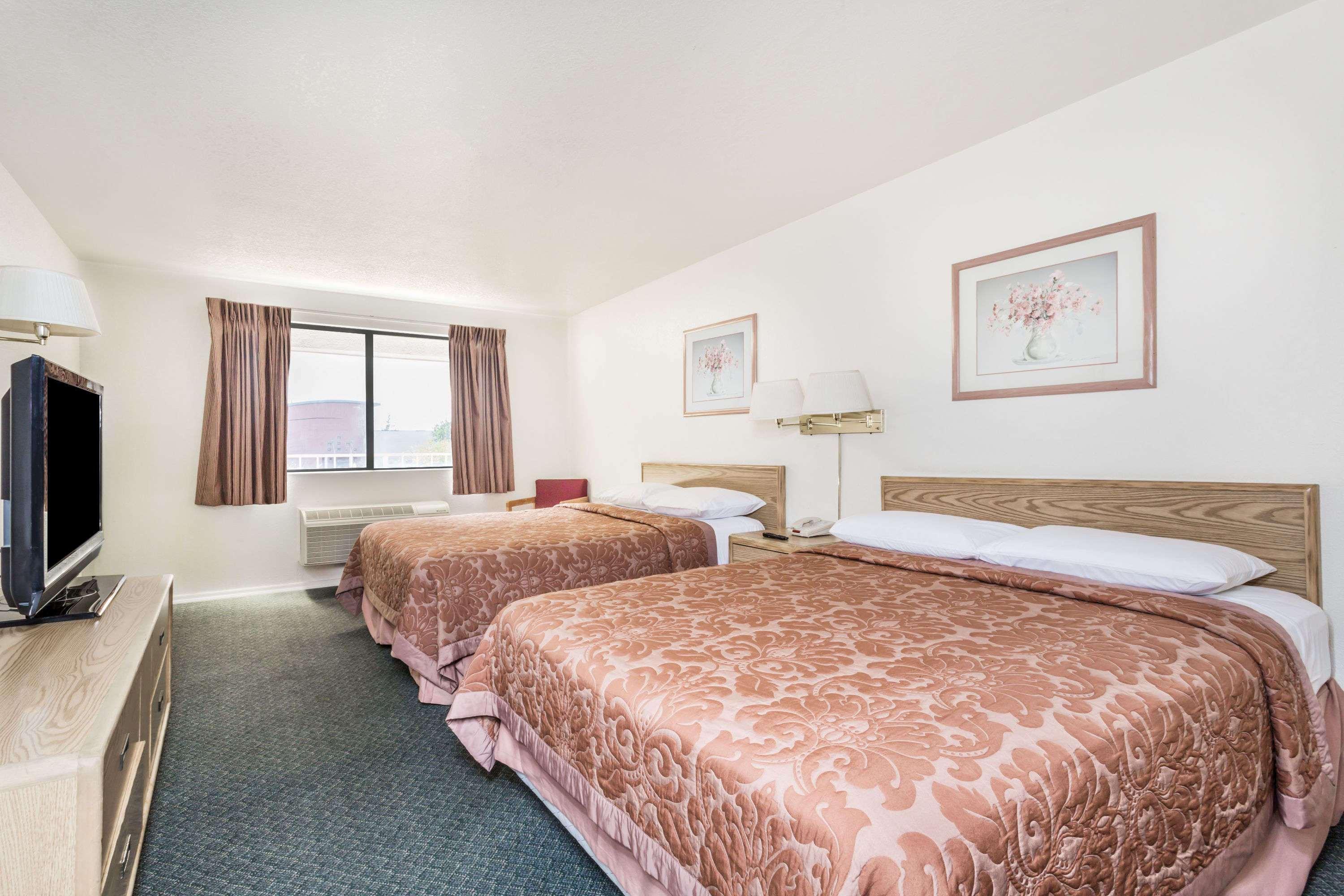Super 8 By Wyndham Phoenix Metro North Buitenkant foto